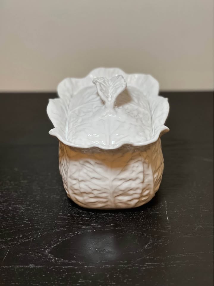 Embossed Cabbage Leaf White Covered Square Bowl - photo 3