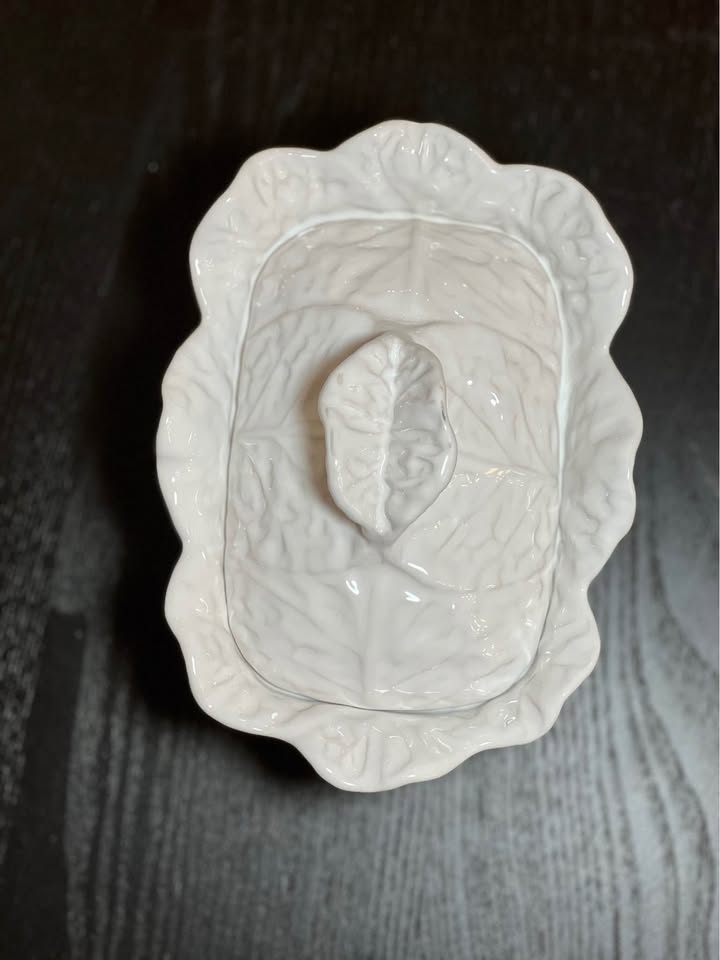 Embossed Cabbage Leaf White Covered Square Bowl - photo 4