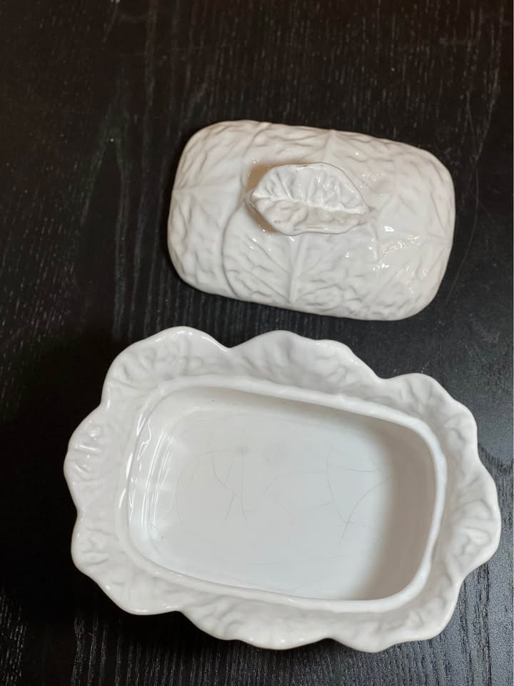 Embossed Cabbage Leaf White Covered Square Bowl - photo 5