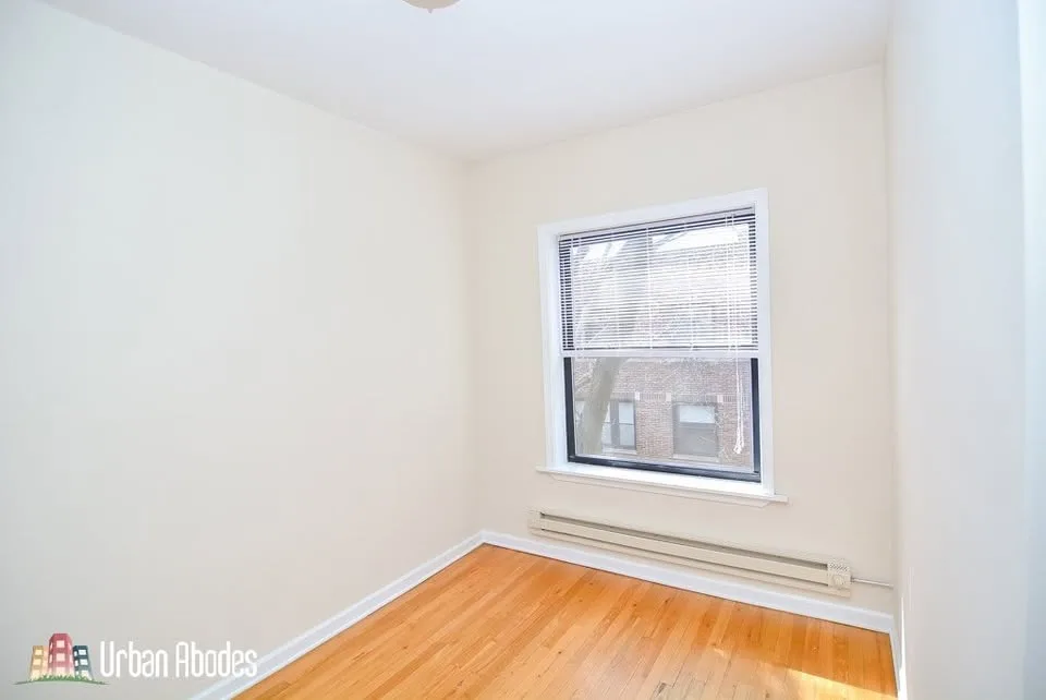 1 Bed 1 Bath Apartment image indicator(8)