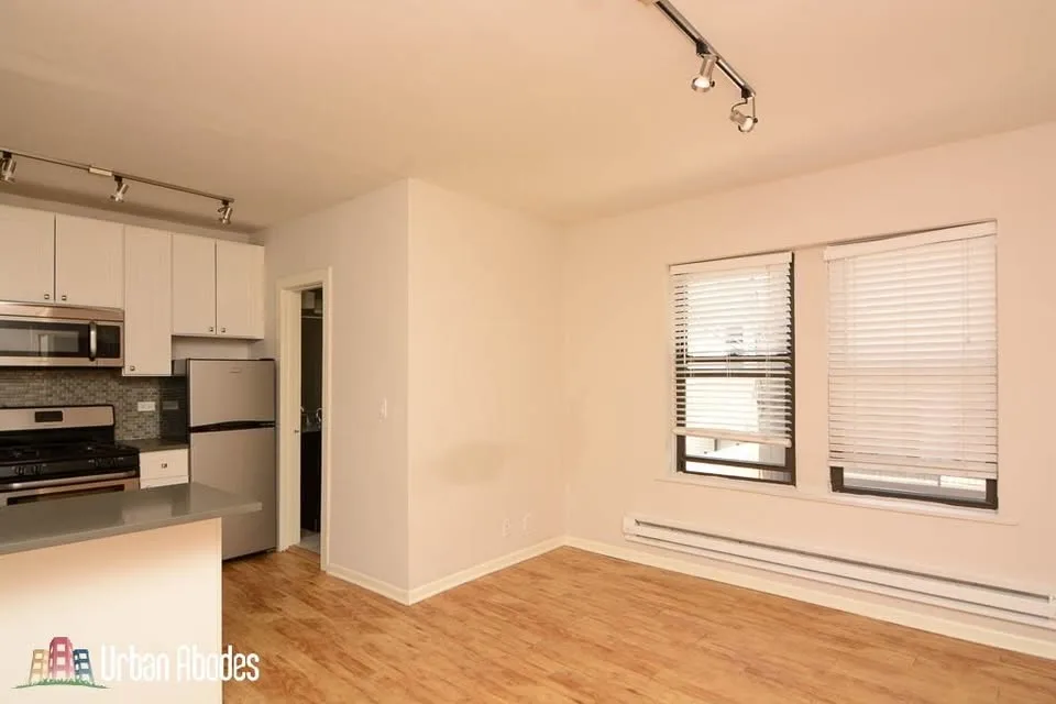 Studio 1 Bath Apartment image indicator(7)