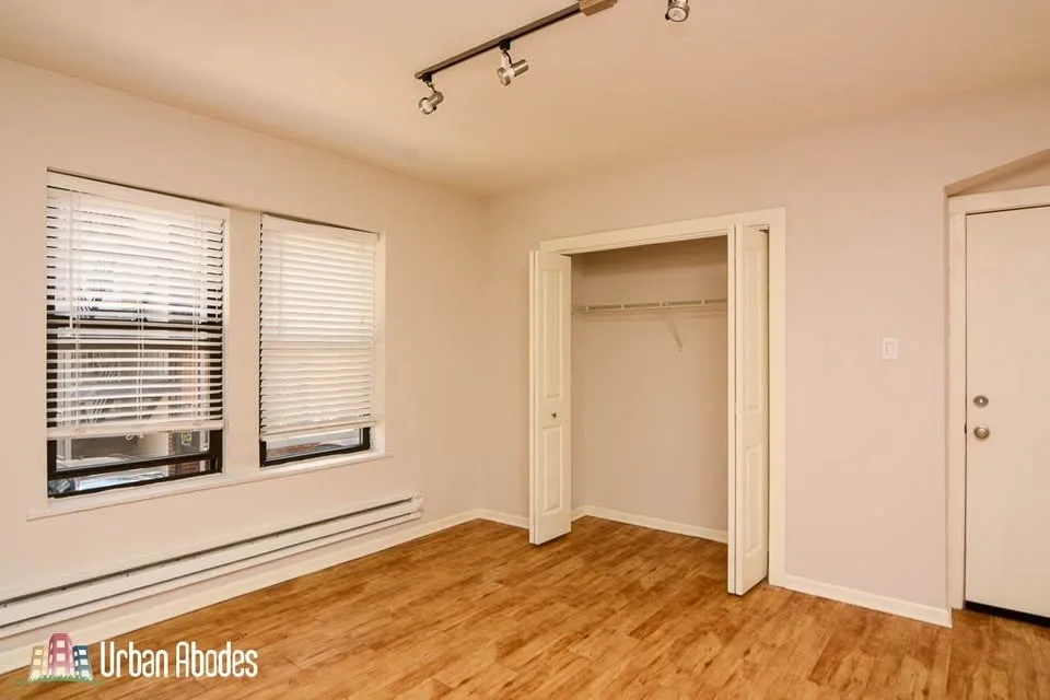 Studio 1 Bath Apartment image indicator(10)