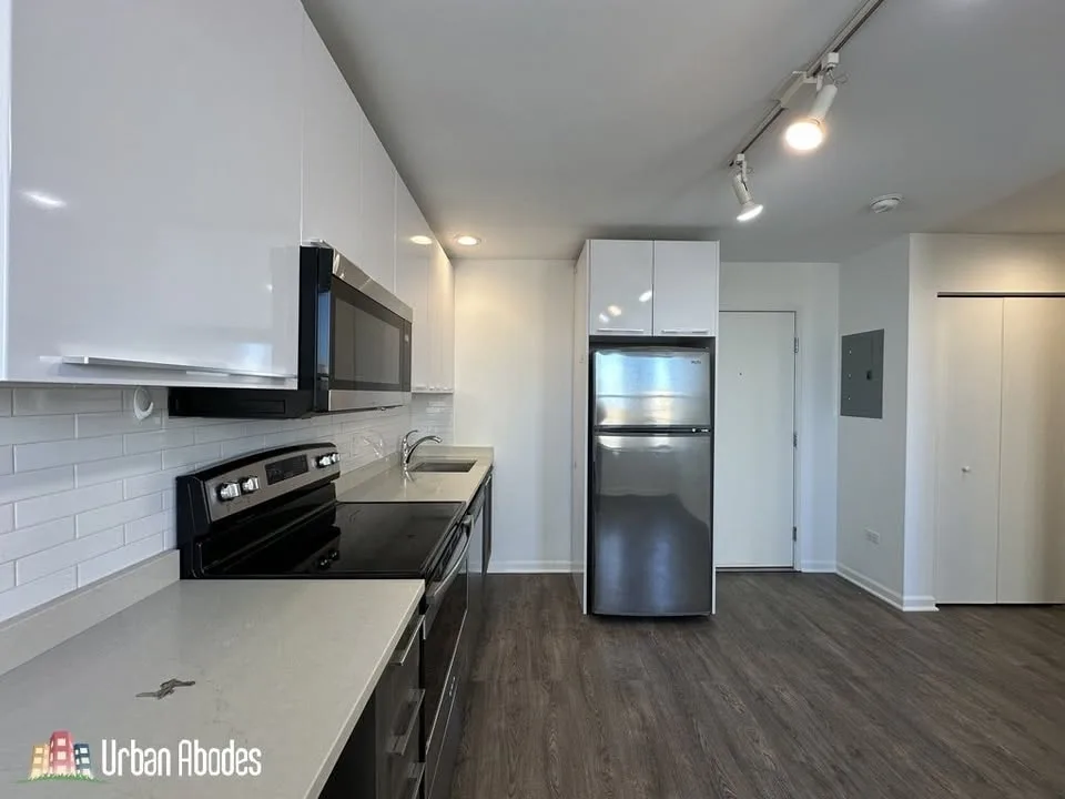 1 Bed 1 Bath Apartment image indicator(4)