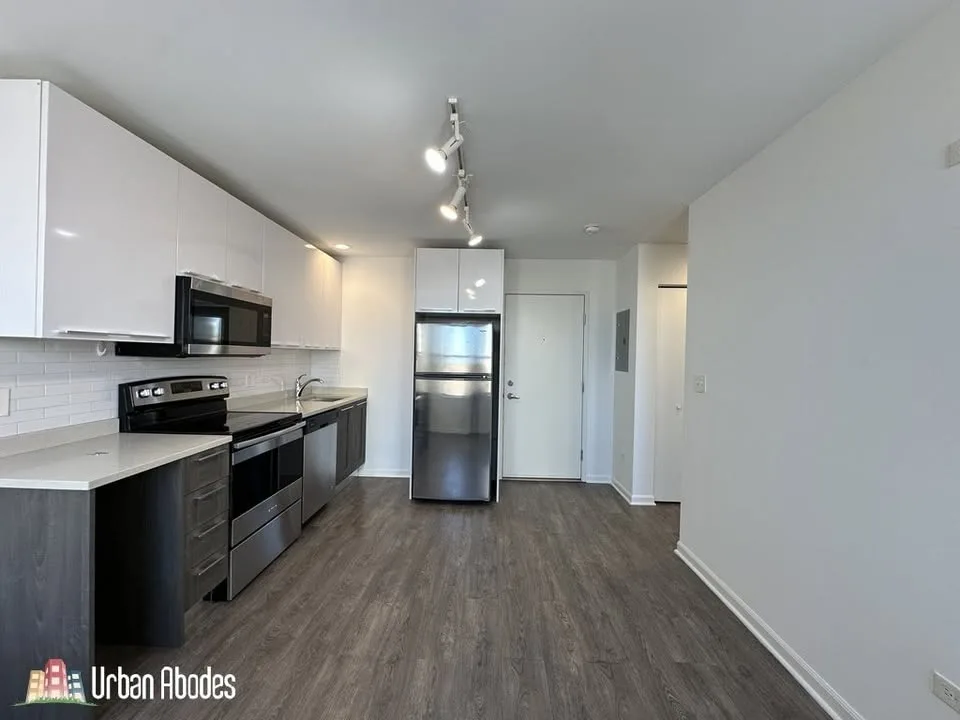 1 Bed 1 Bath Apartment image indicator(8)