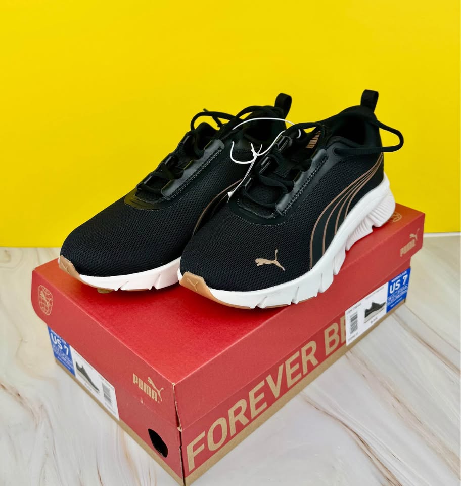 Brand NEW PUMA Women’s Flex Lite Sneakers - photo 3