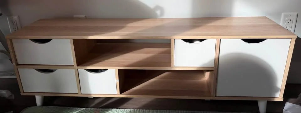 Tangkula Mid-Century Modern TV Stand – 59” (Oak) image indicator(6)