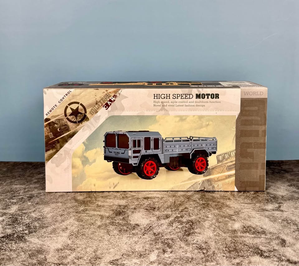 RC Military Transport Truck - 1:20 Scale - Green - photo 3