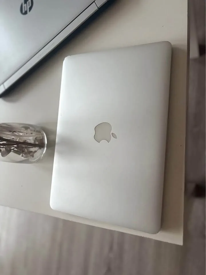 MacBook Pro image indicator(3)