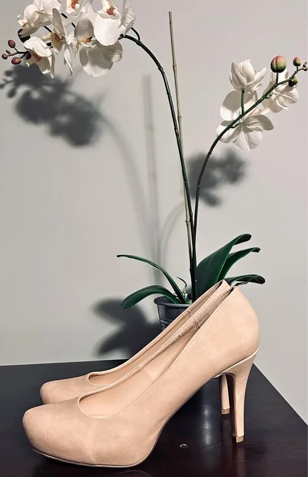 Neutral platform pumps