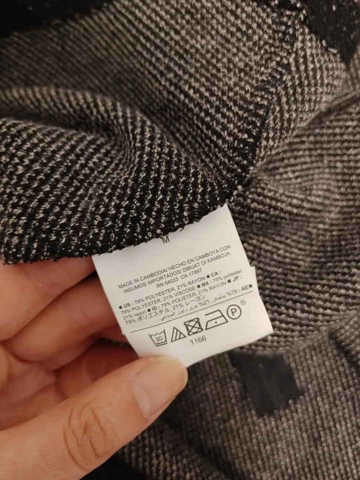 Sleeveless Old Navy Dress & Black Purse - $12 image indicator(7)