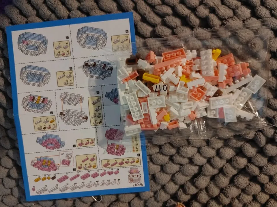 Block Building Toys ft. 3 Sanrio Characters image indicator(5)