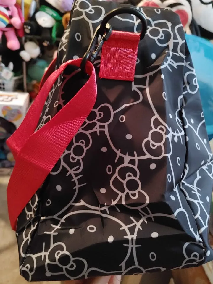 Hello Kitty Luggage / Gym Bag image indicator(6)