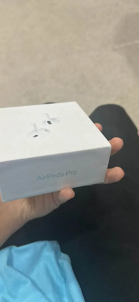 AirPods Generation 2 Pro image indicator(6)