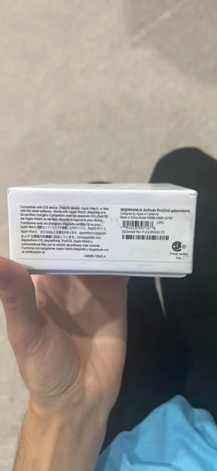 AirPods Generation 2 Pro image indicator(7)