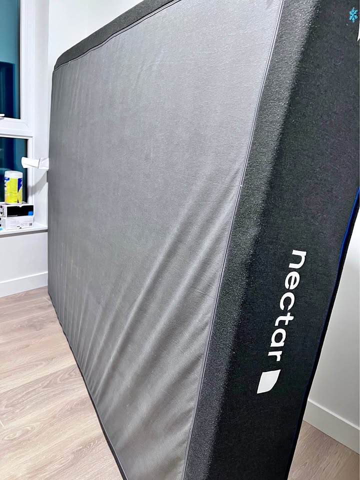 Nectar Queen Mattress - Used Like New – $275