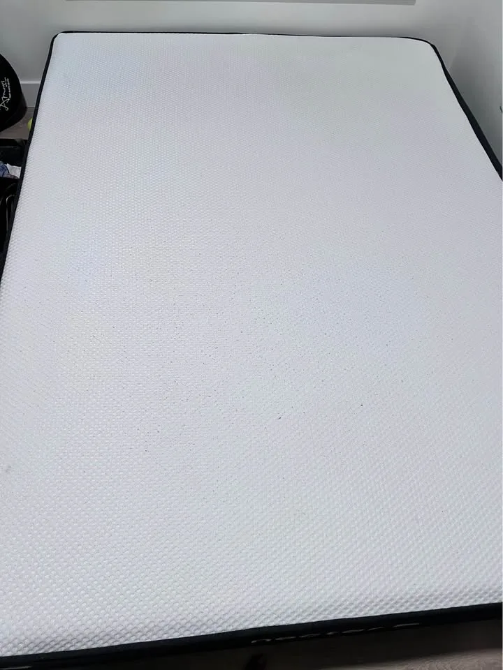 Nectar Queen Mattress - Used Like New – $275 image indicator(4)