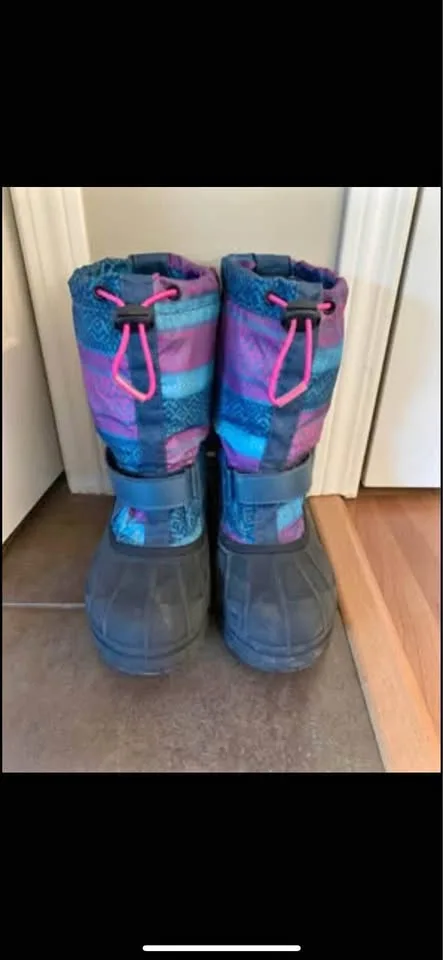 Sorel winter boots youth sz 4