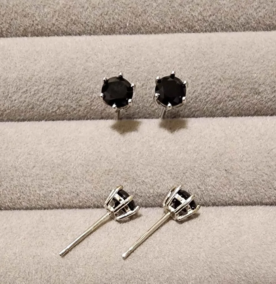 New Black spinel crystal earrings