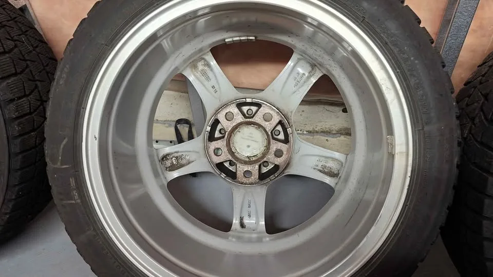 BMW Bridgestone Blizzak Snows image indicator(6)