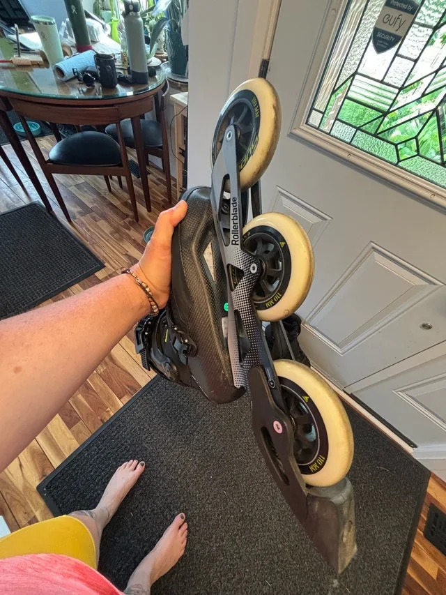 Rollerblade E2 110 Pro Inline Speed Skate mens 9 women’s 11 image indicator(5)