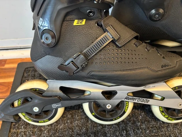 Rollerblade E2 110 Pro Inline Speed Skate mens 9 women’s 11 image indicator(6)