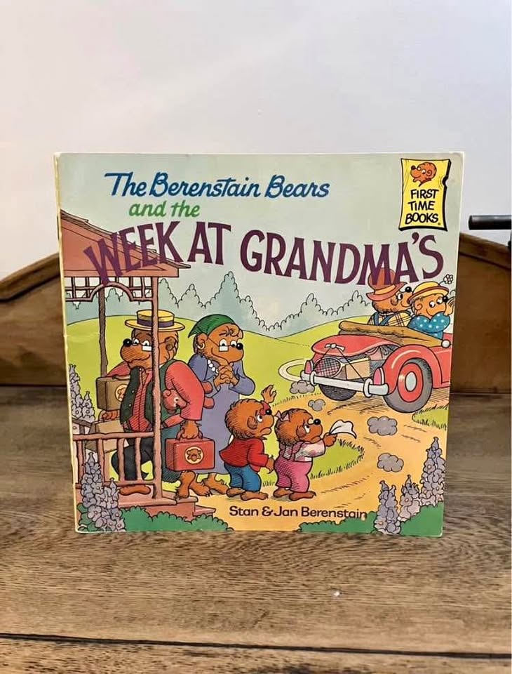 The Berenstain Bears and the Week at Grandma's - Paperback