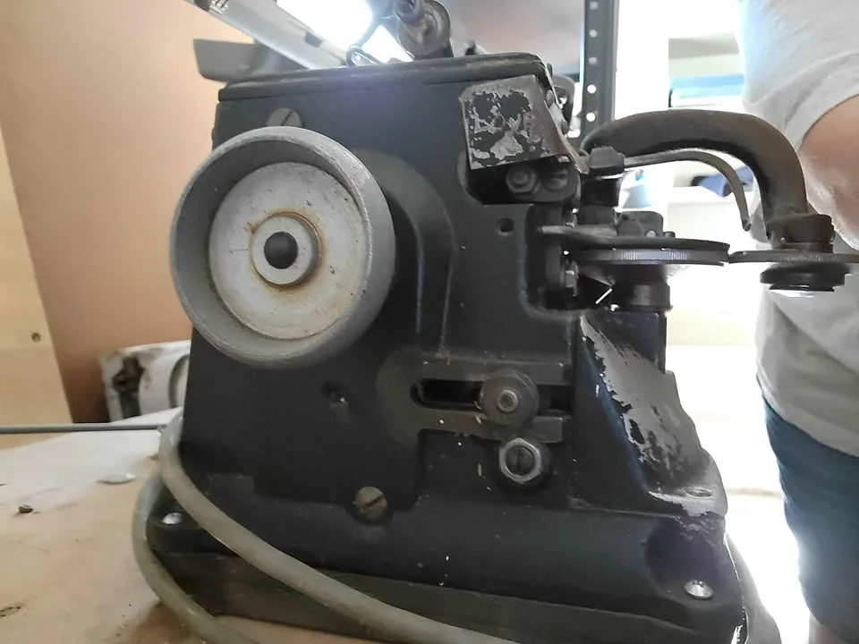 Commercial Sewing Machine Plushmaster image indicator(6)