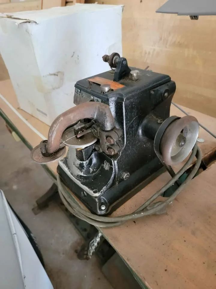 Commercial Sewing Machine Plushmaster image indicator(9)