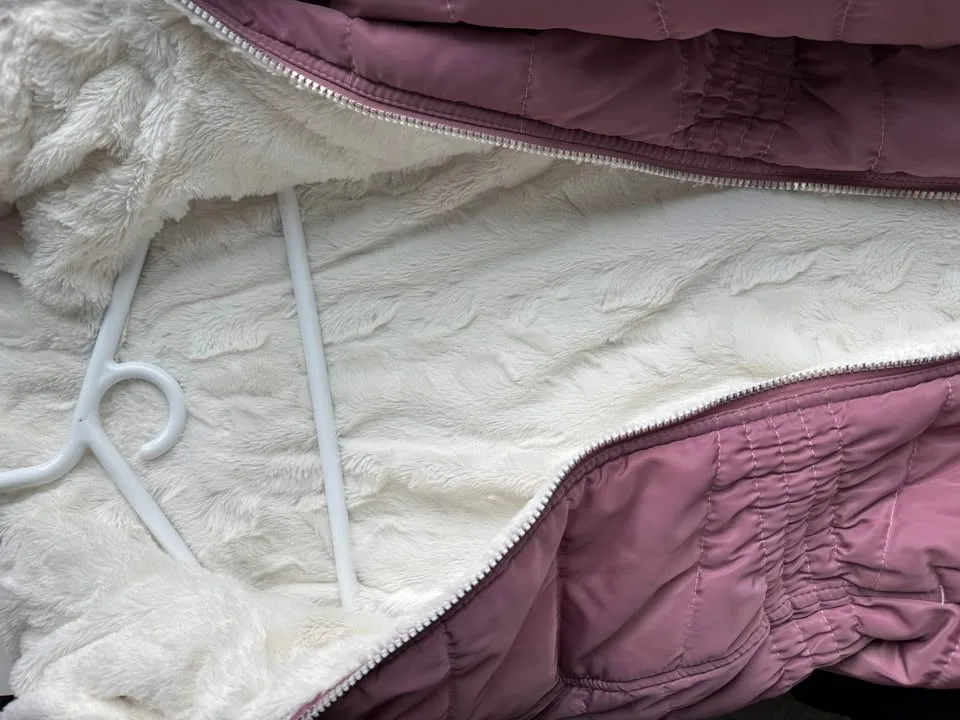 DKNY Girls jacket reversible image indicator(5)