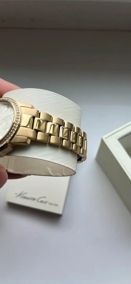 Kenneth Cole ladies watch image indicator(3)
