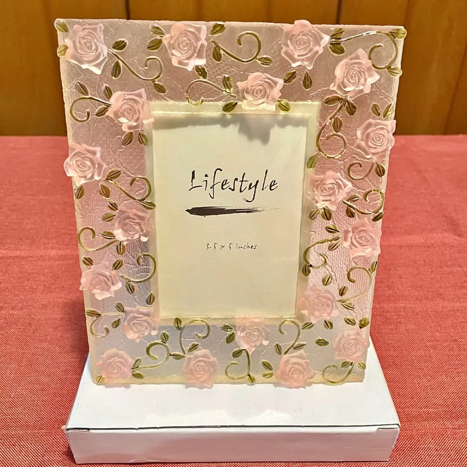 Vintage✨3.5”x5” Pink Rose Photo Frame thumbnail