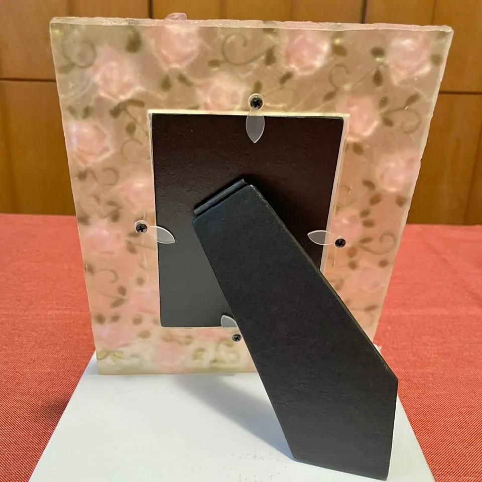 Vintage✨3.5”x5” Pink Rose Photo Frame image indicator(5)