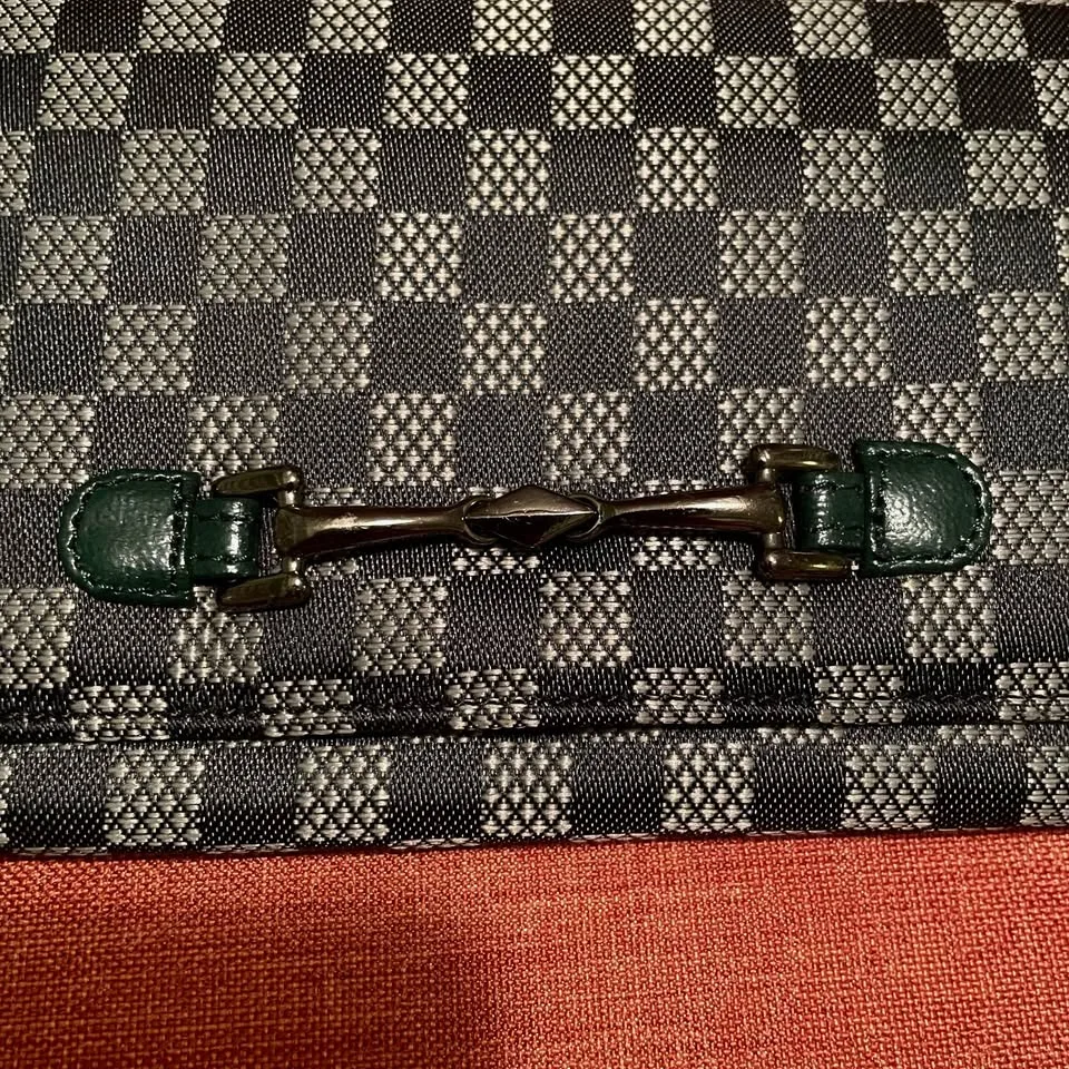 Vintage✨Hugo Valentino Checkered Wallet image indicator(10)