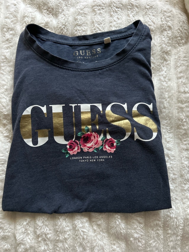 Guess T-Shirt