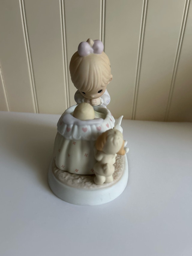 Precious Moments Figurine: You Are My Gift From Above - photo 2