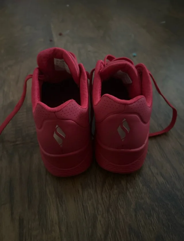 Skechers Uno Stand on Air image indicator(3)