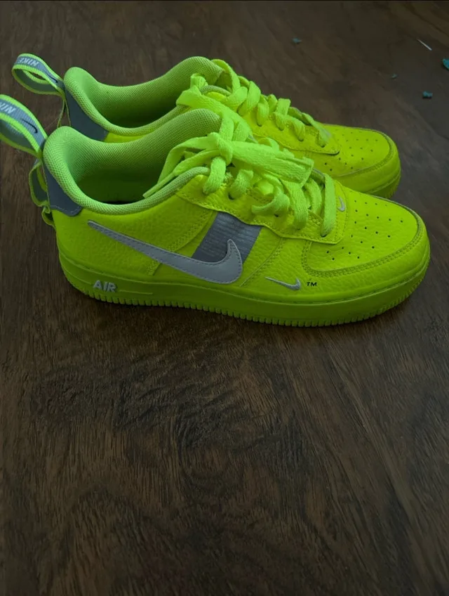 Nike Air Force 1 image indicator(4)