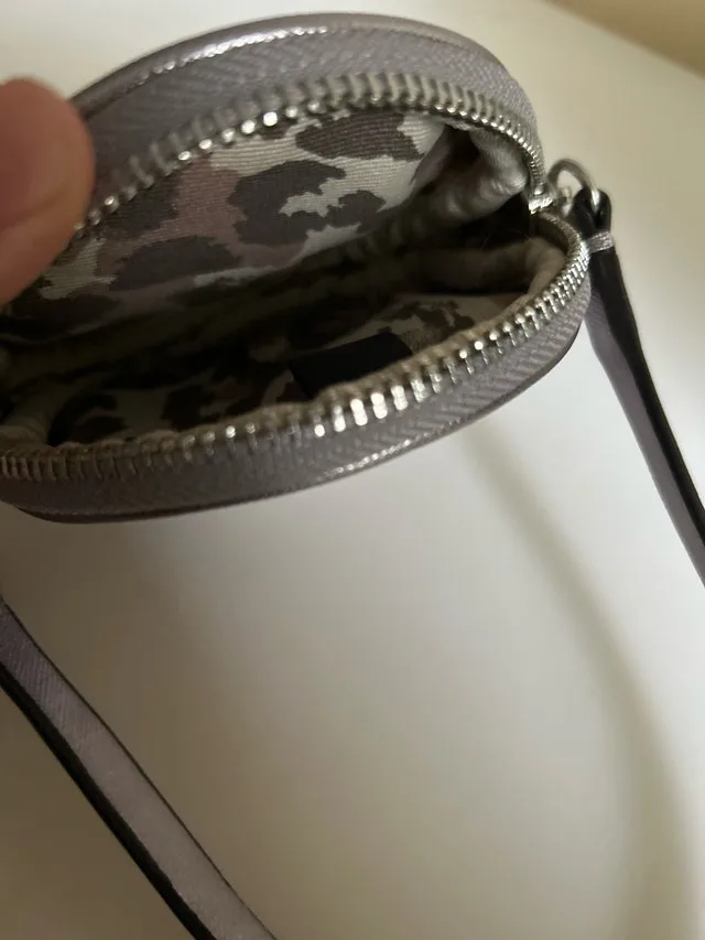 Guess Girls Purse image indicator(3)