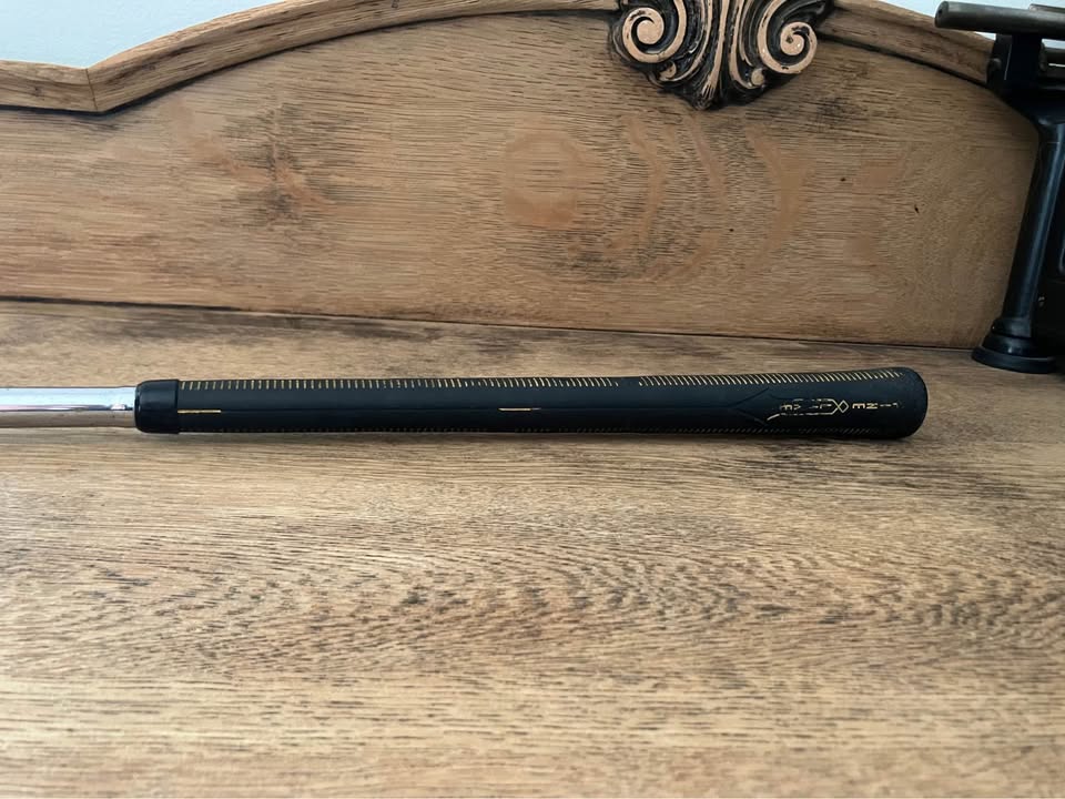 Older Right Handed 3 Driver 40” Shaft golf club - photo 4