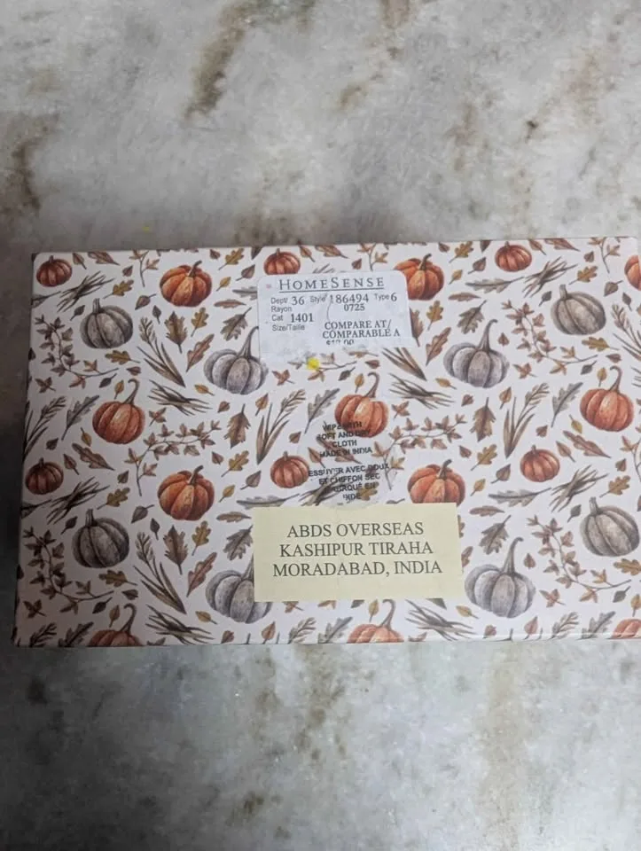 Corelle Sadie 12-Piece Dinnerware Set + Salt & Pepper image indicator(3)