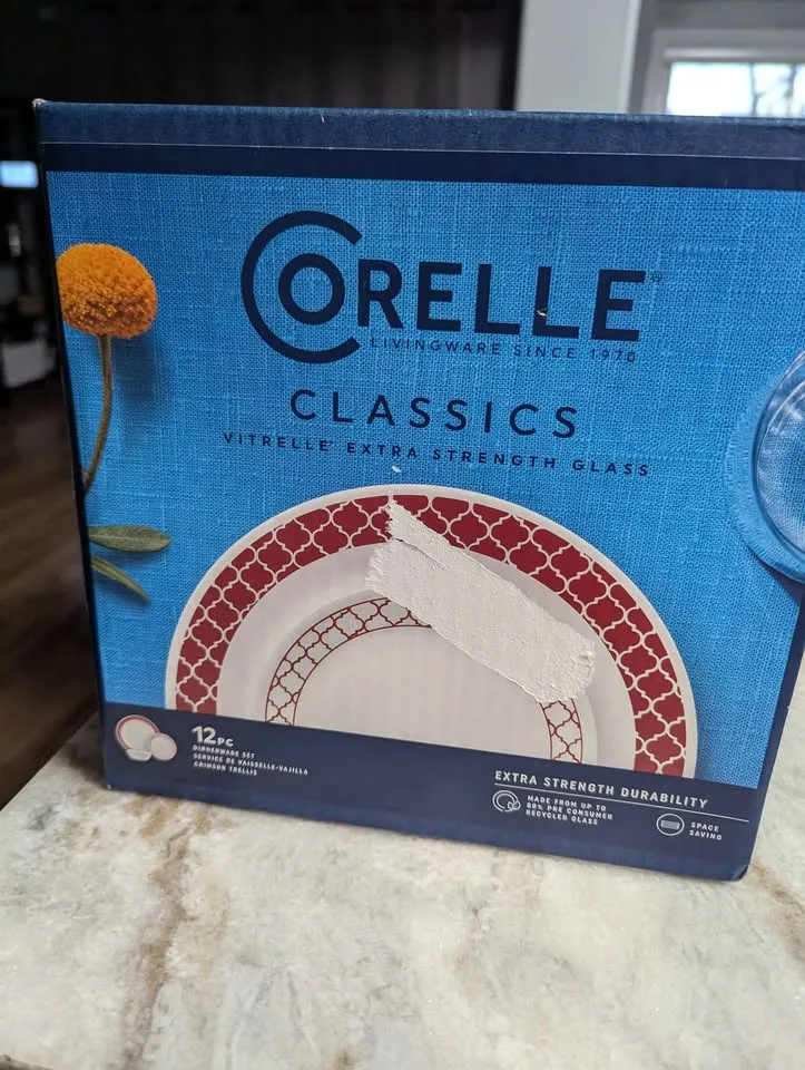 Corelle Sadie 12-Piece Dinnerware Set + Salt & Pepper image indicator(4)