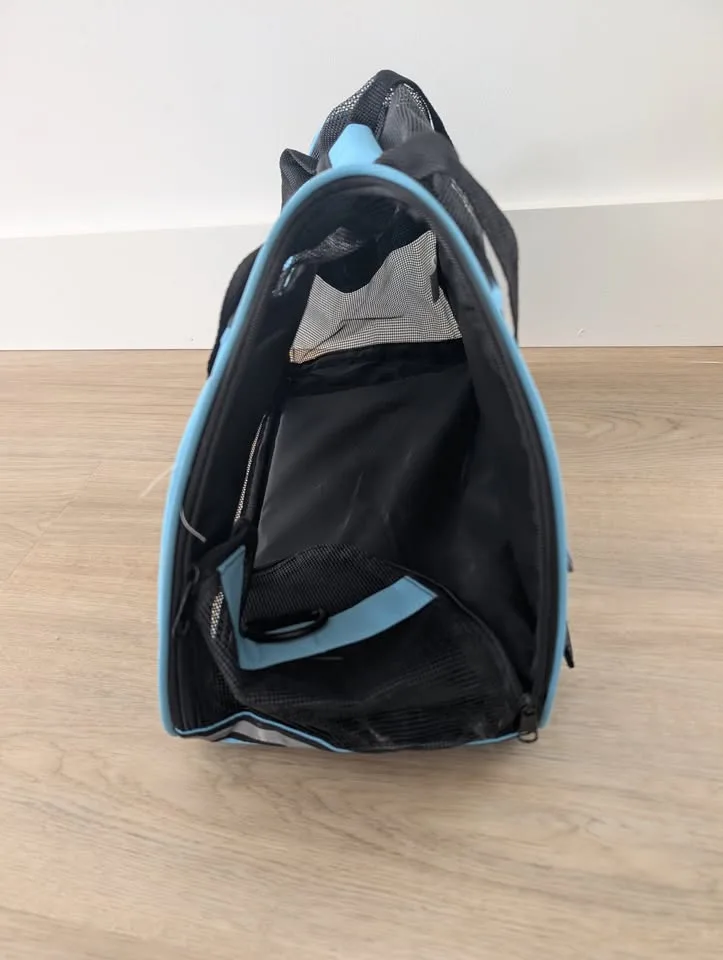 Soft-Sided Pet Carrier for Small Cat or Dog image indicator(3)