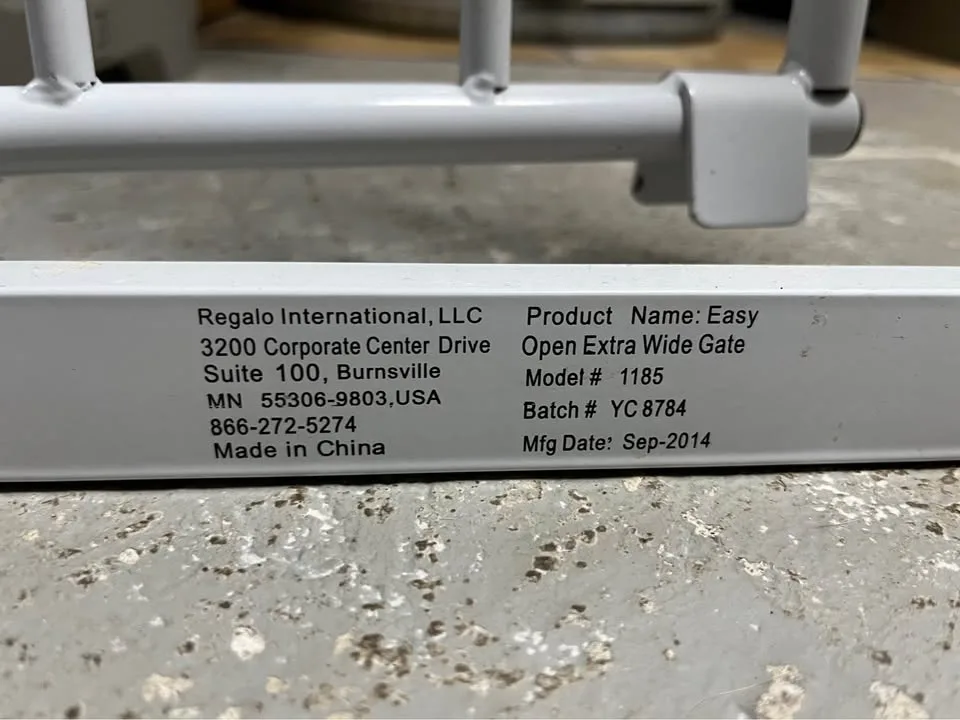 Regalo Baby Gate 29”-37” image indicator(4)