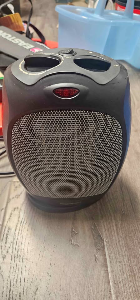 Oscillating Ceramic Space Heater