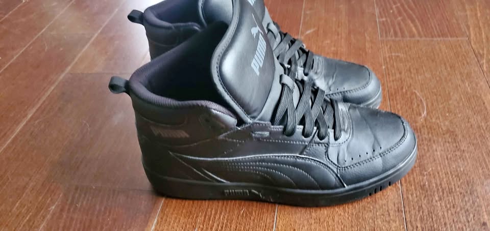 Puma Hightops 9.5