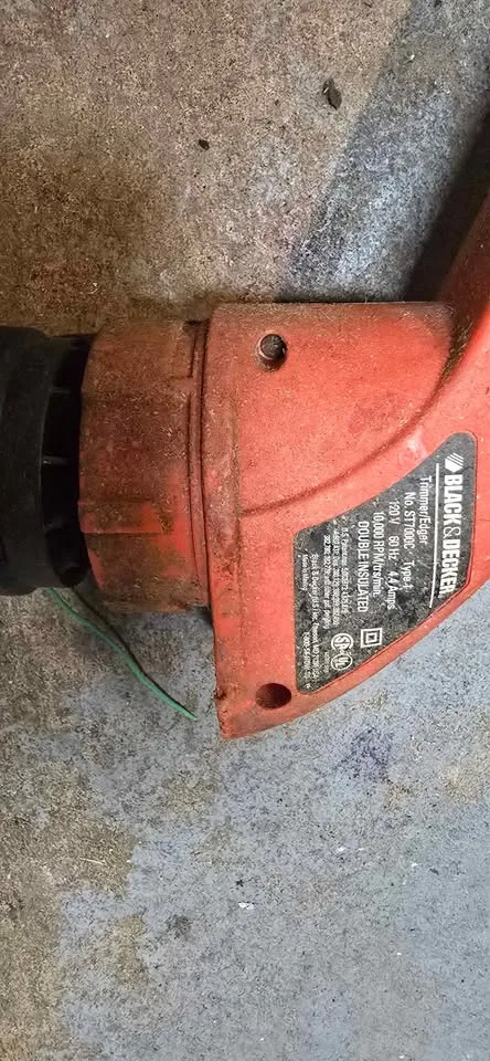 BLACK &DECKER Trimmer/Edger ST7000C Type+ image indicator(2)