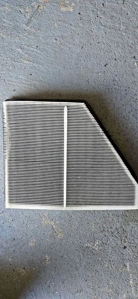 Chevy Equinox air filter thumbnail