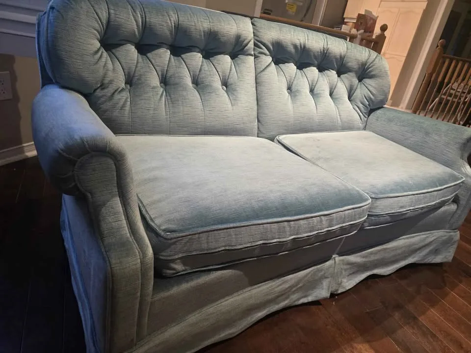 Vintage blue couch - Sofa image indicator(3)