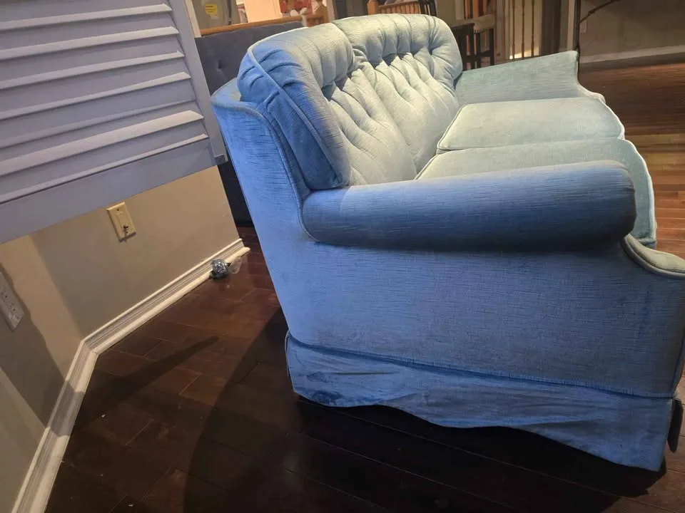 Vintage blue couch - Sofa image indicator(4)