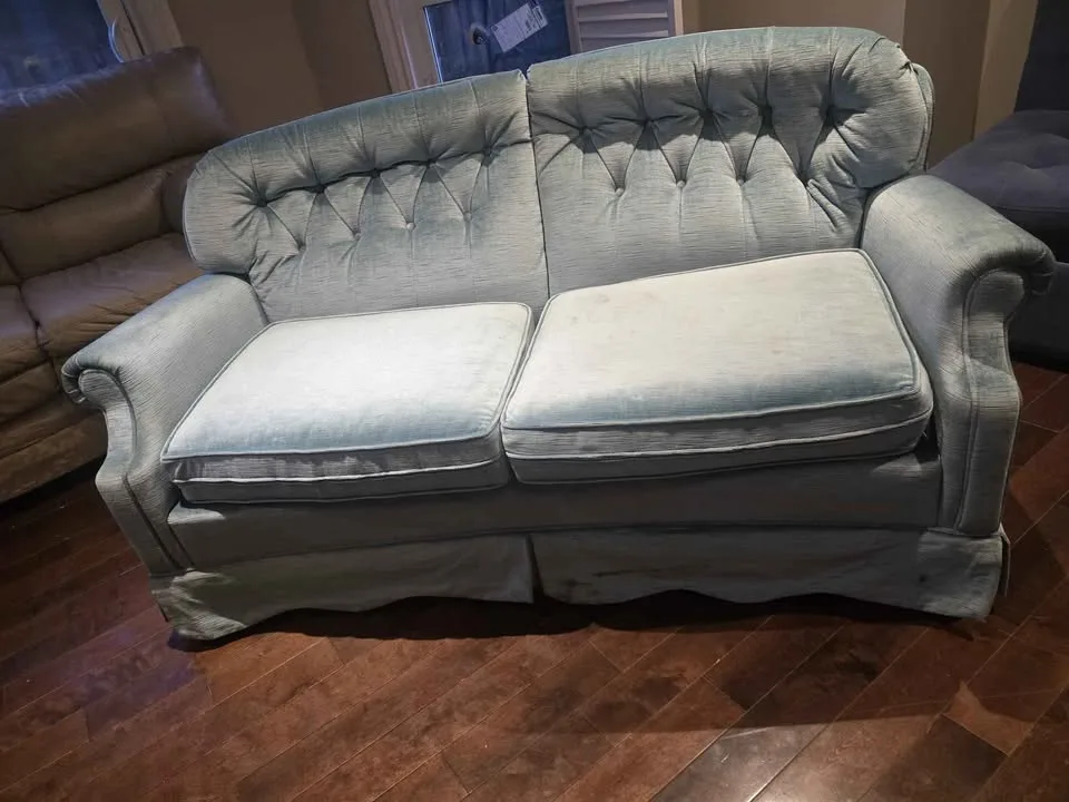 Vintage blue couch - Sofa image indicator(8)